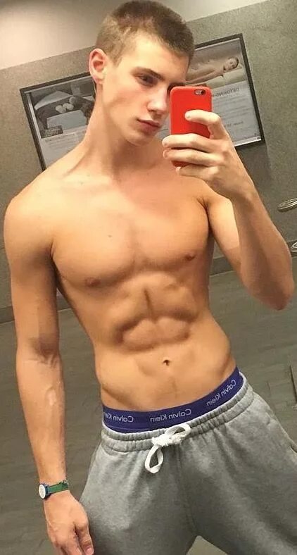 Boy in boxers abs. Muscle boy flex pecs. Big hot boys. Скинни бойс пресс. Скинни бойс пресс.