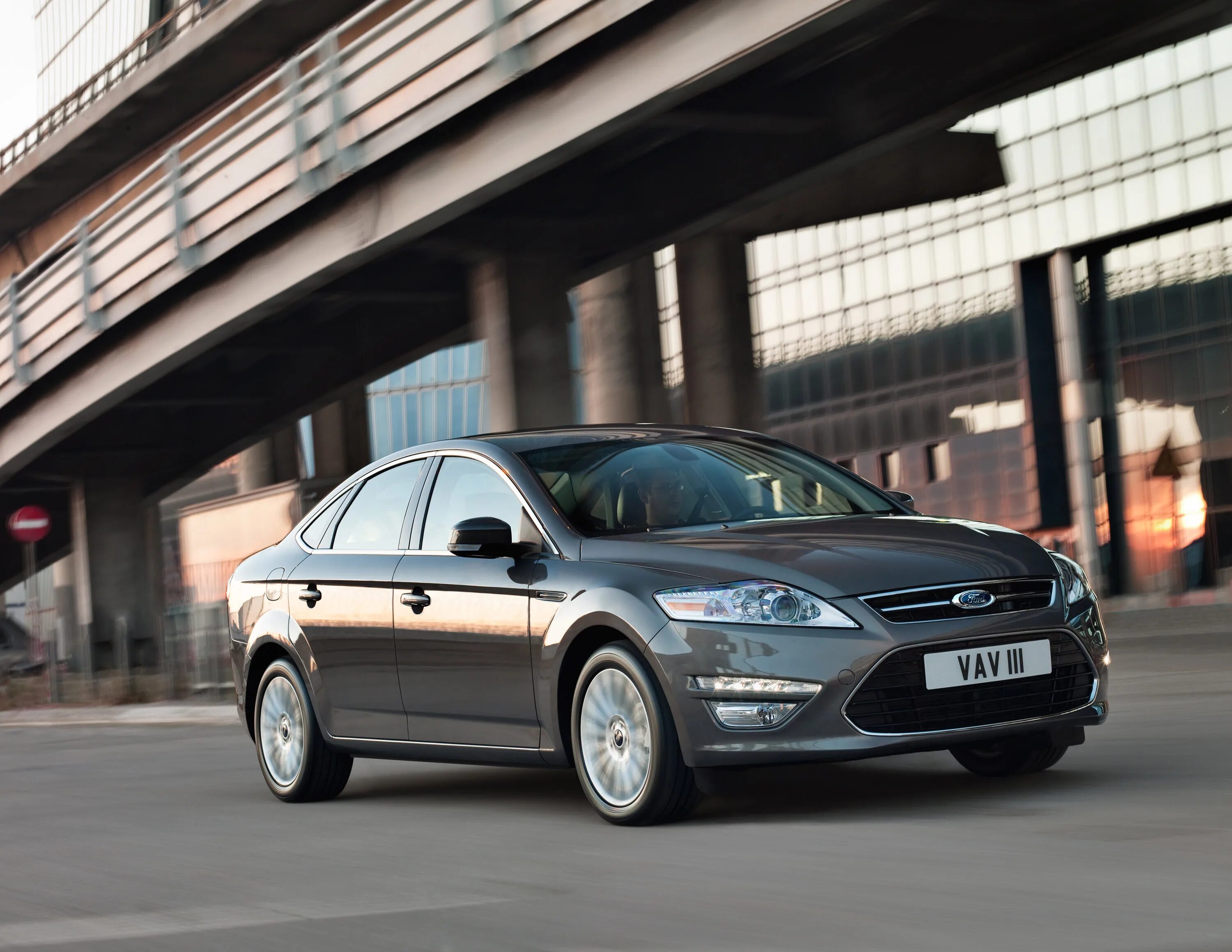 Купить форд мондео 2.0 дизель. Ford Mondeo 2013. Ford Mondeo 2010 седан. Форд Мондео 4 поколения. Мондео Форд Мондео.