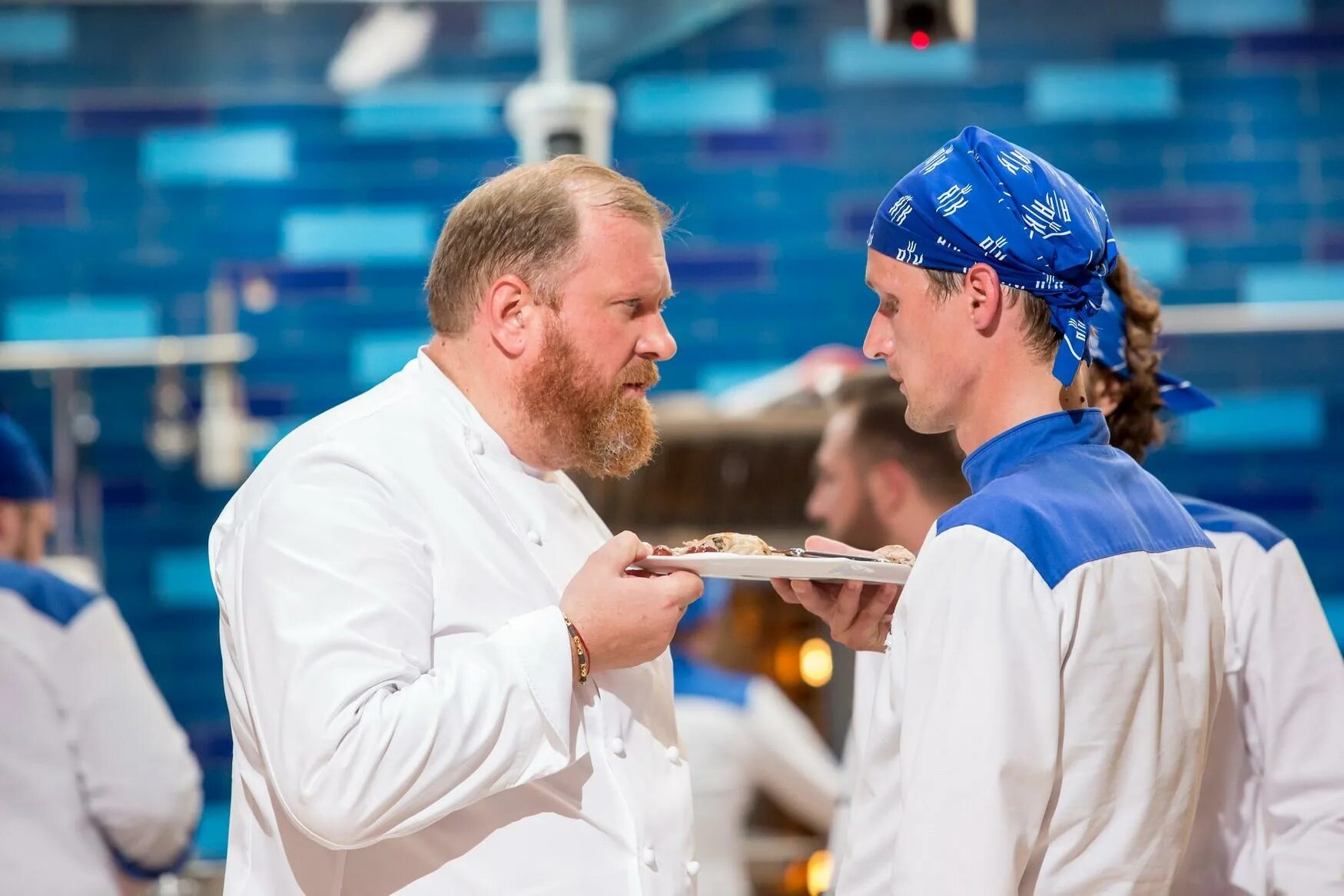 Программа кухня на пятницу. Гордон рамзи адская кухня. Константин ивлев адская кухня 4 сезон. Секреты на кухне пятница. Секреты на кухне пятница ведущие.