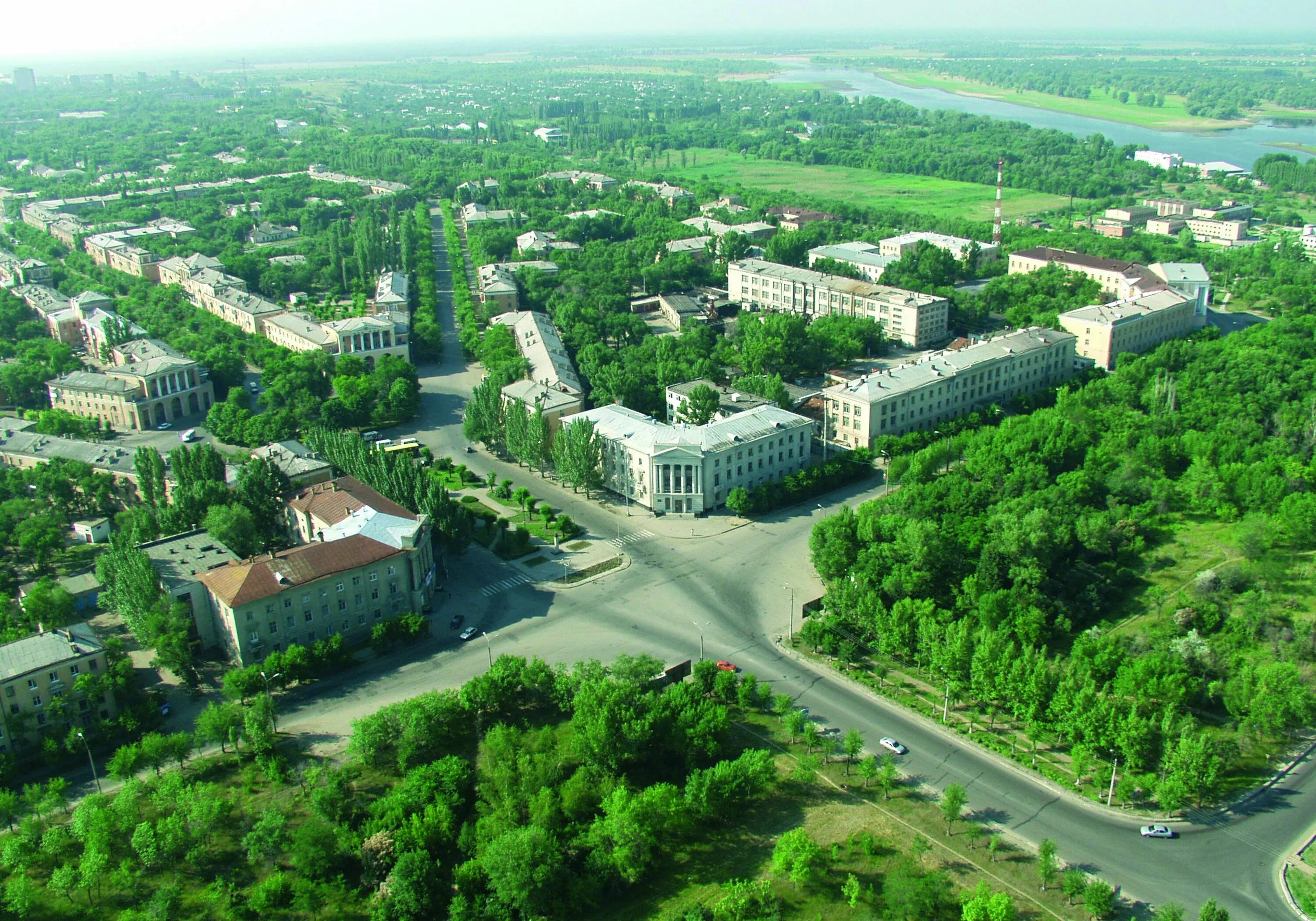 Волжский на ладони. Волжский центр города. Город Волжск Волгоградская область. Город Волжский Волгоградской области фото. Население Волжского Волгоградской области.