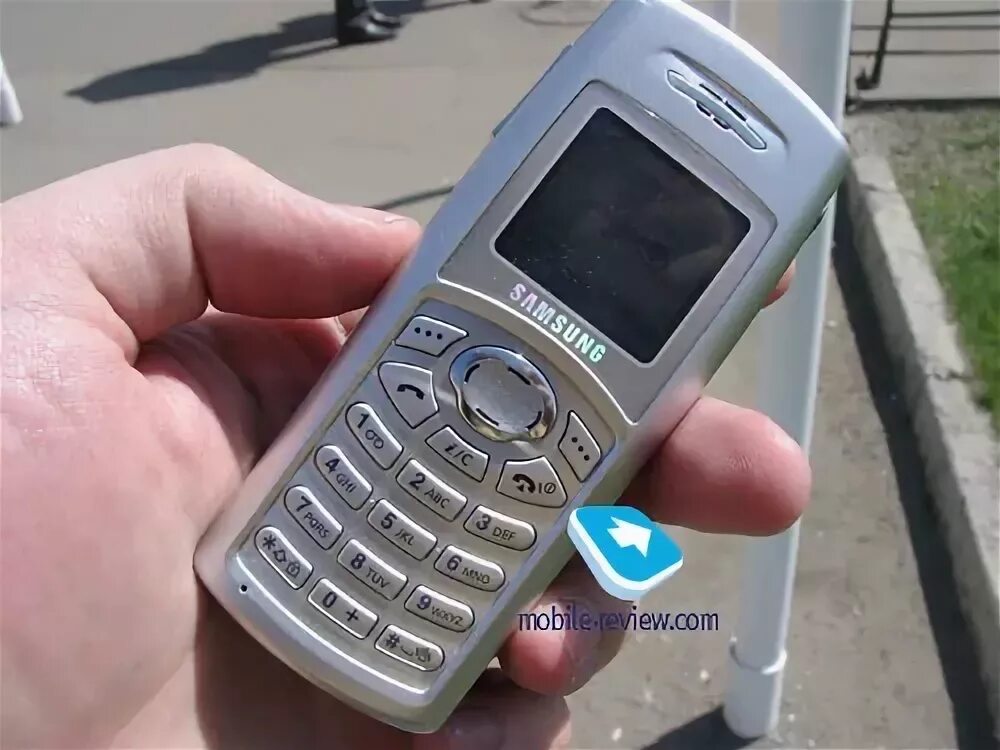 S100 телефон. Samsung SGH c100 2003. Samsung SGH-c100. C 100 Samsung c100. Самсунг SGH-100.