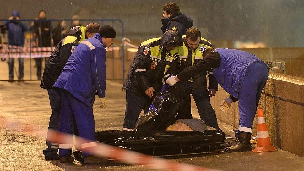 27 февраля 2015. 27 февраля вежливые люди. путин наш президент флешмоб в екатеринбурге флэшмоб. 27 февраля 2015 года. 27 февраля 2015 года.