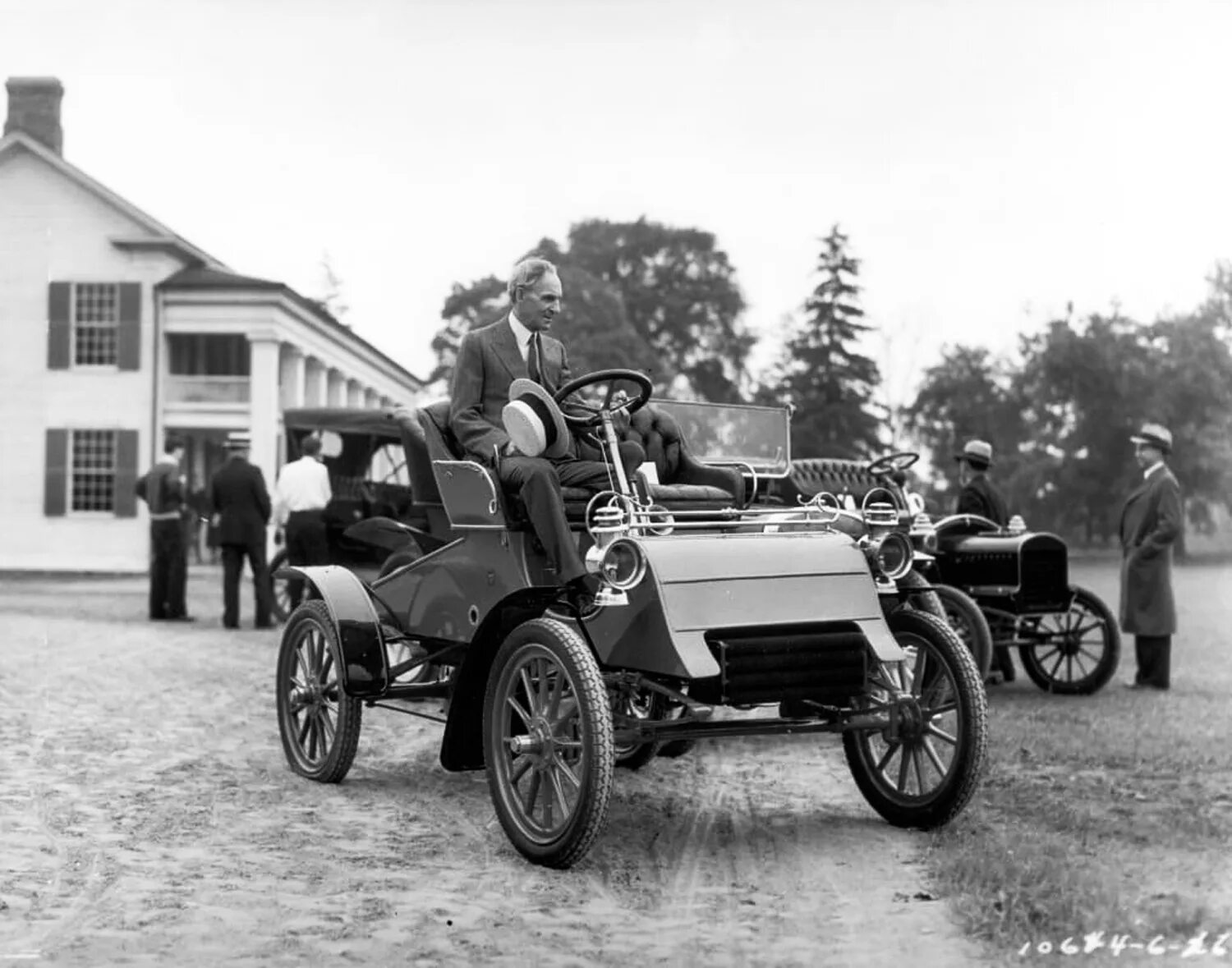 Акция первый автомобиль. Ford model a 1903.