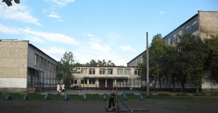 Школа 305 учителя. Школа номер 305 санкт-петербург. Школа 305 корпус 2. Школу номер 305. Директор школы 305 в москве.