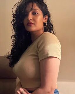 Guru fame Ritika Singh latest clicks ( Pic Credit: Instagram. 