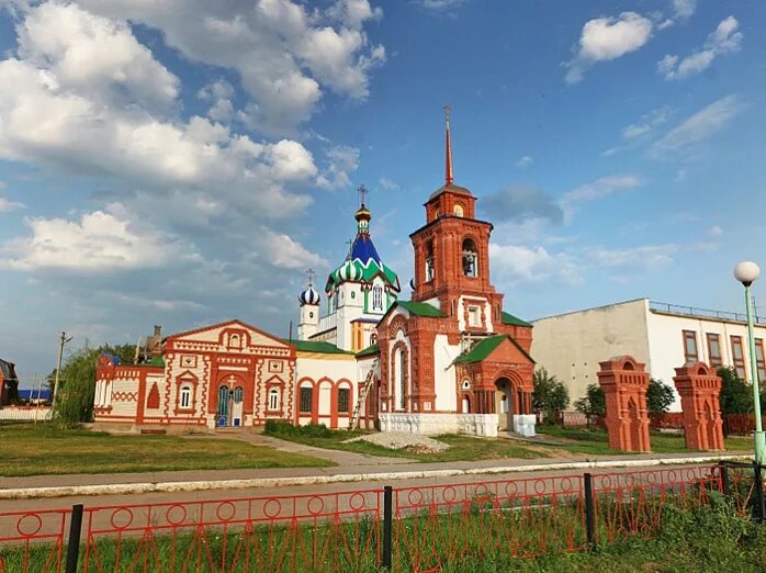 Красноармейское самарская область. Храм михаила архангела самарская область. Красноармейское самарская область. Храм села красноармейское самарской обл. Сайт администрации красноармейского района самарской области.