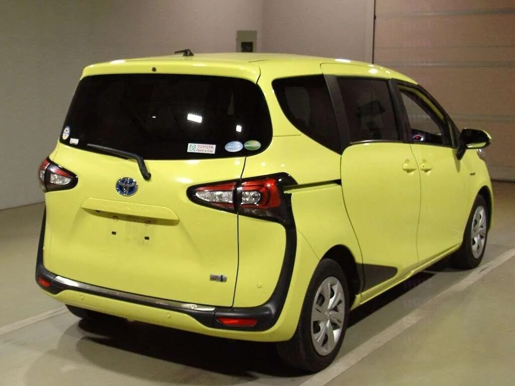 Toyota Sienta g. Тойота Сиента 2017. Тойота Сиента 2015 год. Тойота Sienta 2016. Купить toyota sienta