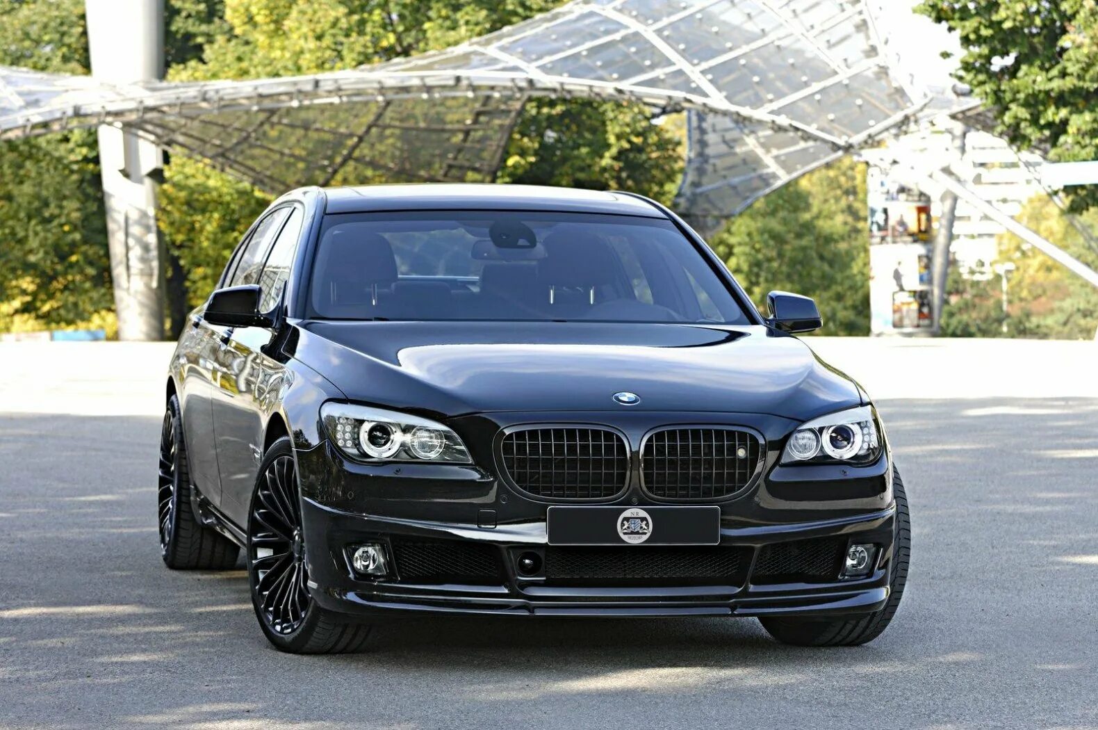 Bmw 7 тюнинг. BMW 720 f02. BMW 7 2011. Обвес BMW f01. BMW 7 Tuning.