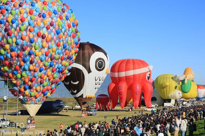 Где есть воздушные шары. Albuquerque International Balloon Fiesta фестиваль. Фестиваль воздушных шаров Нью Мексико 2018. Лотарингский Всемирный фестиваль воздушных шаров во Франции. Парад воздушных шаров.