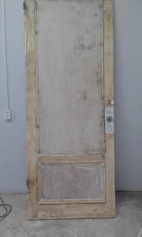 Апгрейд старой двери. Ремонт старой двери. Реставрация старых дверей межкомнатных. Реставрация двери своими руками. Ремонт двери ру