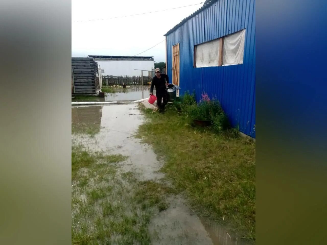 Якутск тг. Якутия потоп. Затопление в Якутии. 27 Детей из затопленного якутского села Суордах эвакуировано в Якутск. Якутск фото.