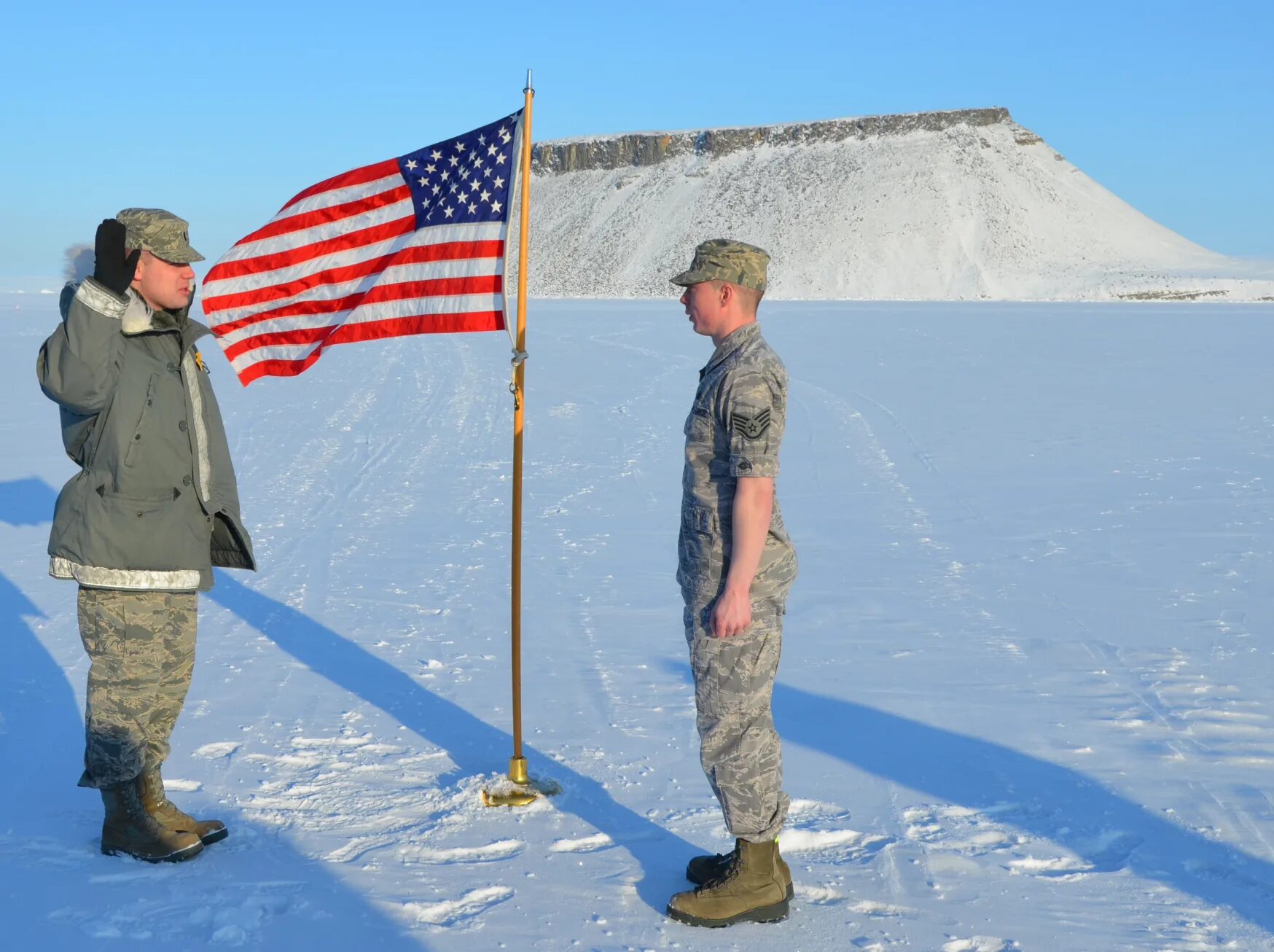 Военная база США В Арктике. Армия США В Арктике. Американские солдаты на Аляске. Армия РФ учения Арктика. Военной безопасности сша