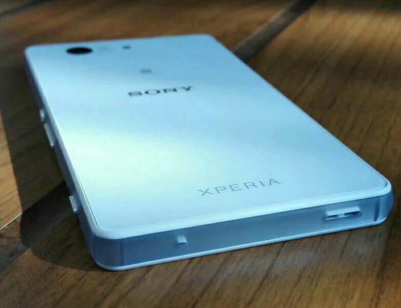 Sony z3 Compact White. Смартфон Sony Xperia z3 Compact 2/16 ГБ отзывы. Z3 компакт