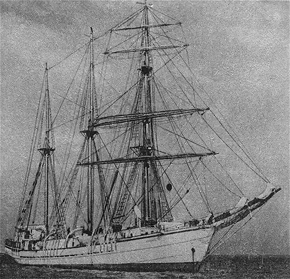 Архангельск Красная пристань. Шхуна "Запад". Фотография Е. Жукова, июль 1984 год