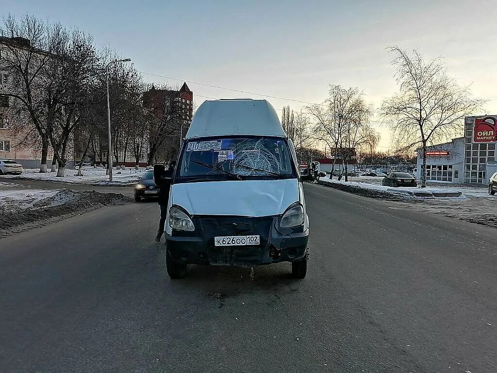 Уфа бирск карта дороги. Маршрут октябрьский уфа. Карта башкортостана нефтекамск уфа. Уфимский автобус. Номер автостанции алексеевка белгородская область.