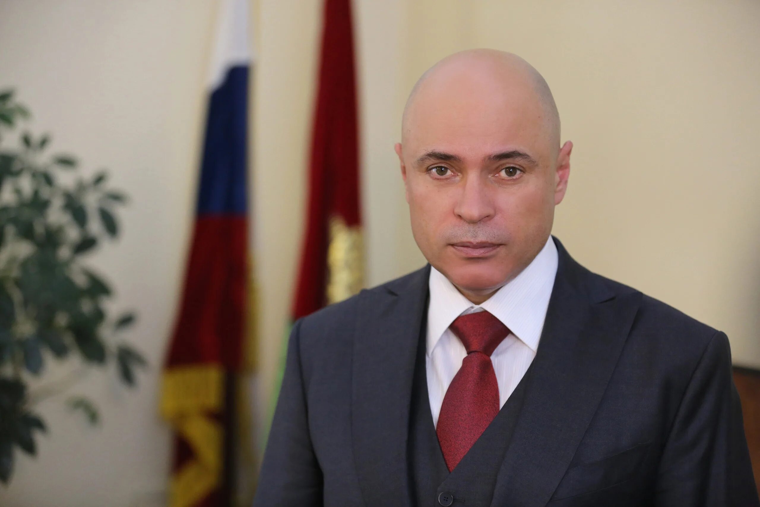 Артамонову игорю георгиевичу. Артамонову игорю георгиевичу. Артамонов липецк губернатор. Артамонов губернатор липецкой области. Мэр липецка артамонов.