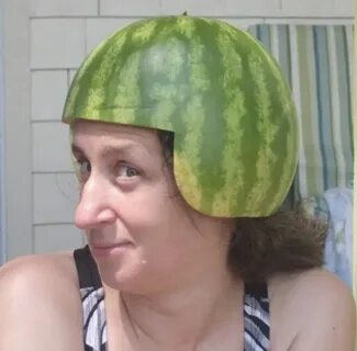 Голова дыня