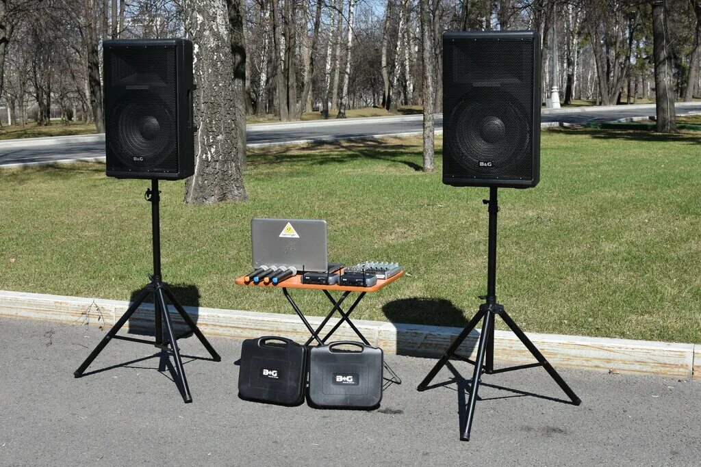 Звуковое оборудование. Концертное оборудование. Концертная звуковая аппаратура. Звуковое оборудование. Звуковое и световое оборудование.