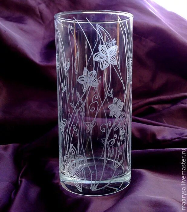 Гравировка на стекле. Декорирование стеклянной вазы. Роспись по стеклу вазы. Роспись стеклянной вазы. Гравировка на вазе