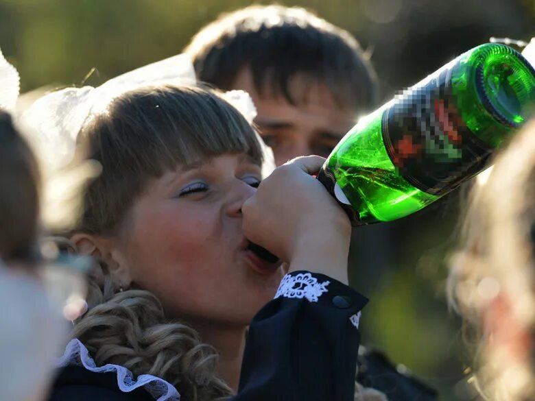 Пьяные пацан девчонка