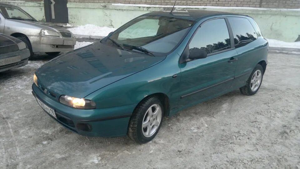Фиат черный дым. Фиат браво 2000 года. Фиат черный дым. Фиат черный дым. Фиат брава 1.