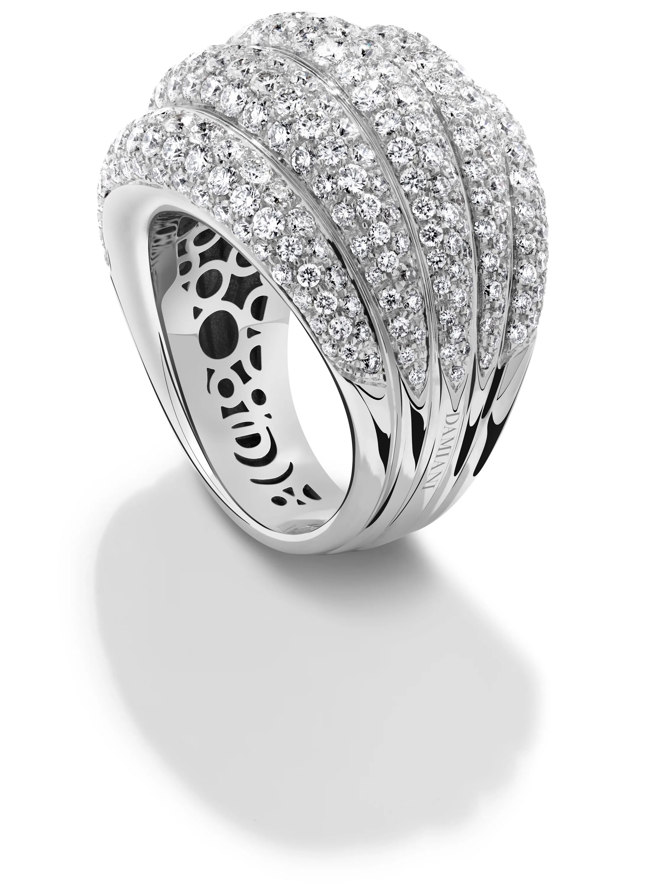 Дамиани ювелирные украшения кольца. Кольцо damiani 20072794. Damiani. Damiani ювелирные украшения кольца золото. Damiani jewelry 2023.
