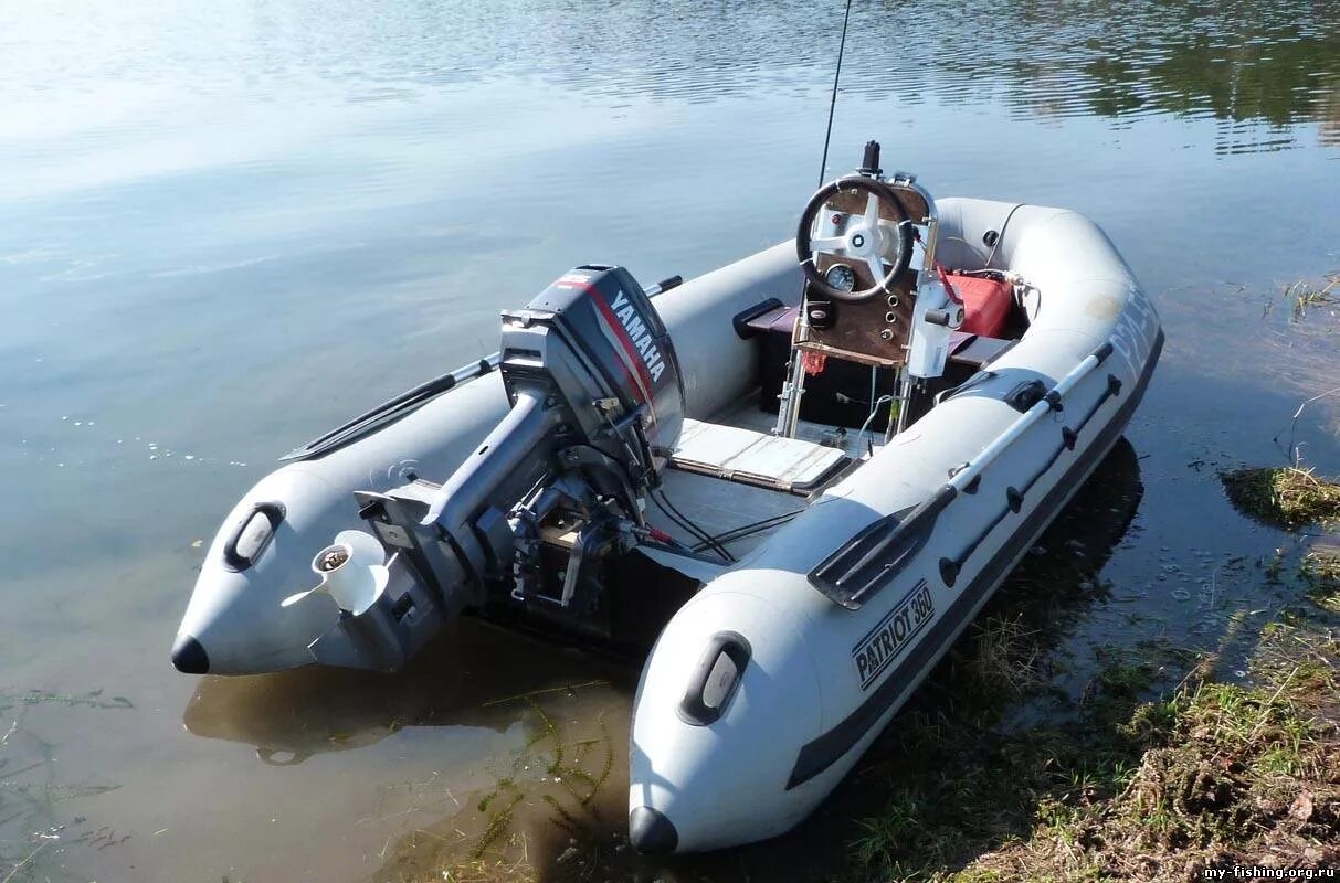 Лодка адмирал 2900. С. Лодка пвх 330 с мотором 9. Гимс моторка. Лодка с мотором.