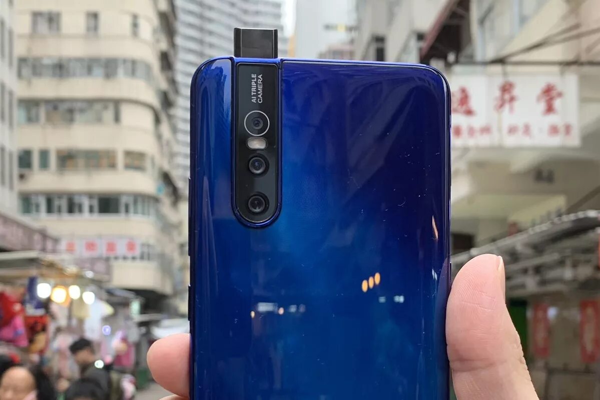 Vivo 25 Pro камера. РЕАЛМИ 64 мегапикселя кюард камера. Meizu с выдвижной камерой. Realme с выдвижной камерой.