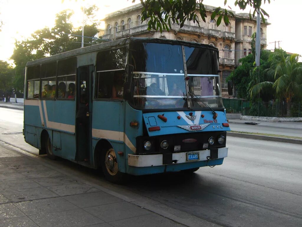 Кубинский автобус. Куба автобусы. икарус куба. лиаз куба. куба giron v bus.