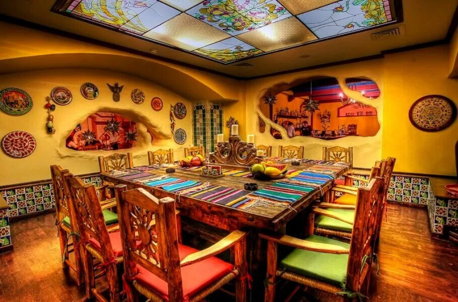 мексиканское кафе. лучшие мексиканские рестораны. мексиканские рестораны в сша. La cucaracha ресторан спб. ресторан в мексиканском стиле.