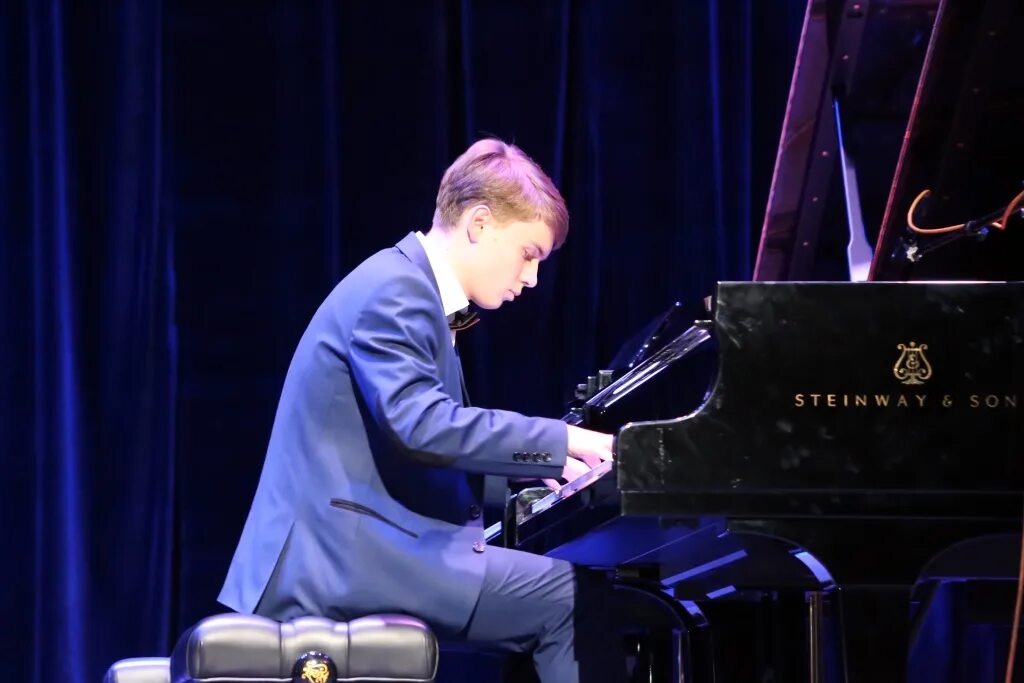 Школа искусств 10 нижний новгород. Дши имени шостаковича нижний новгород музыкальная школа. Дши шостаковича. Школа искусств шостаковича нижний новгород. Дши шостаковича нижний новгород.