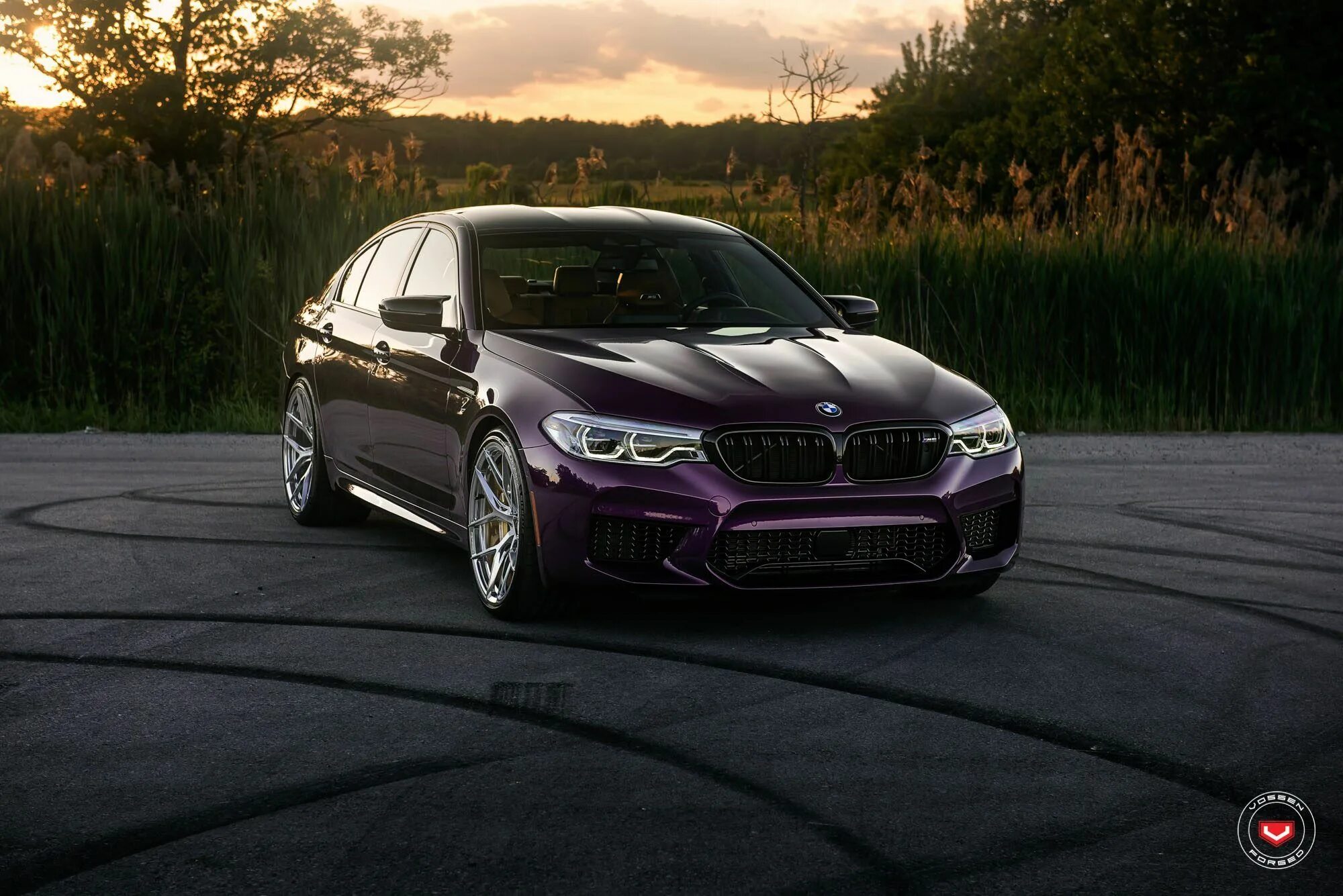 Купить новый BMW M5 VI (F90) Competition 4.4 AT (625 л.с.) 4WD бензин автомат в 