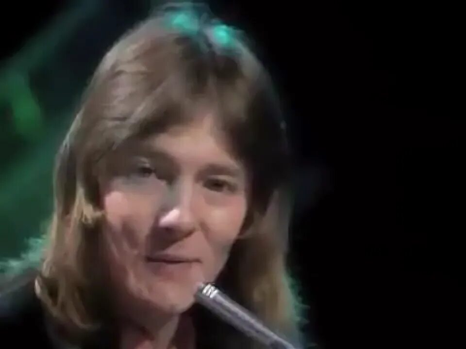 Smokie lay back in the arms. Smokie lay back in the arms