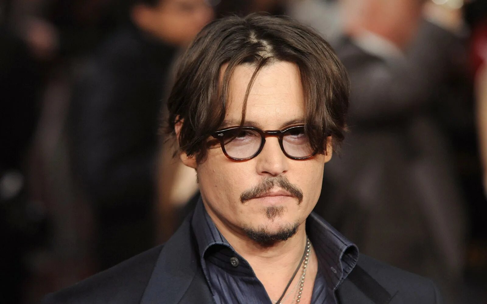 Famous hollywood actors. Famous hollywood actors. Американские знаменитости. Брэд питт 2004. Американский актер леонардо ди каприо.