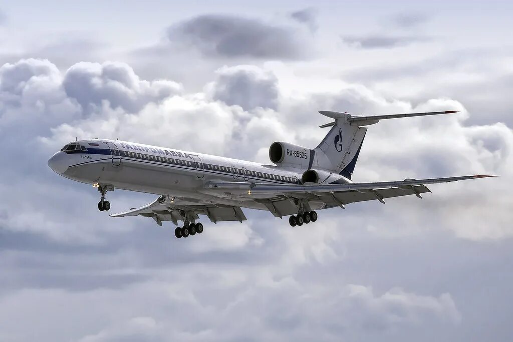 Самолет ту 154. Самолет ту 154 м. ту - 154м. ту 154м пассажирский. ту-154 реактивный самолёт.