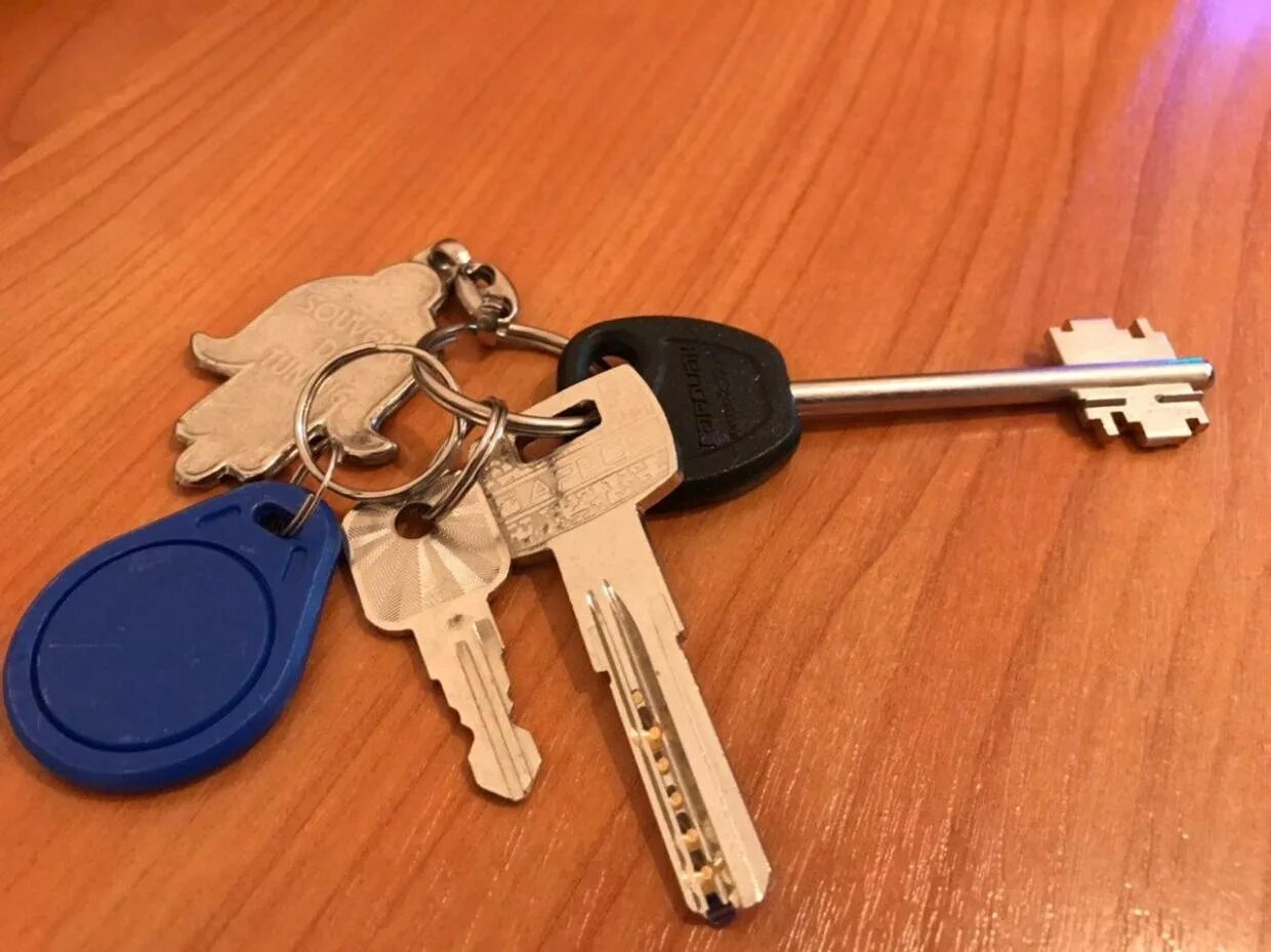 Образцы ключей от квартиры
