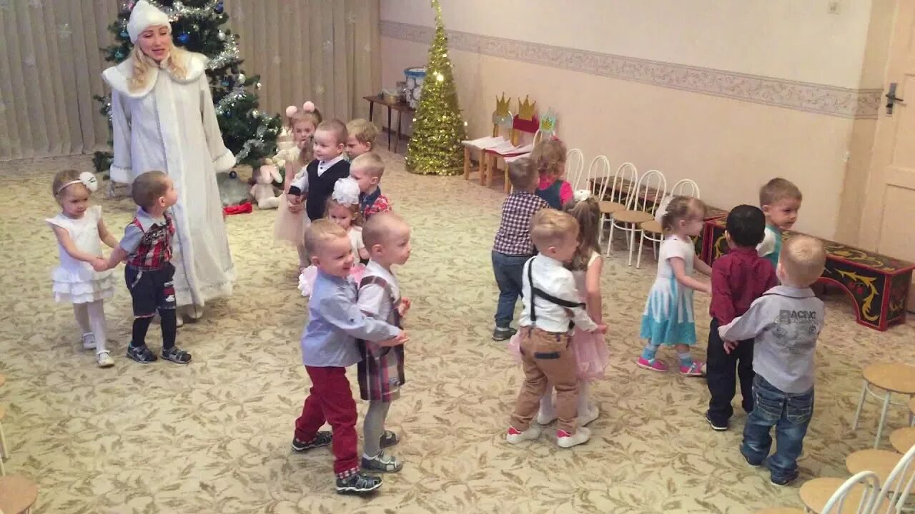 Новогодний утренник в ясельной. Детский сад 155 иваново. утренник в ясельной группе. утренник 2019 и утренник 2025. утренник в ясельной группе новый год видео.