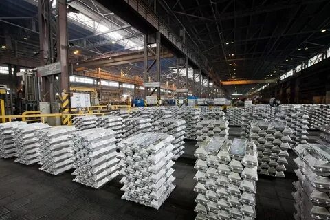 Где расположены крупные алюминиевые заводы