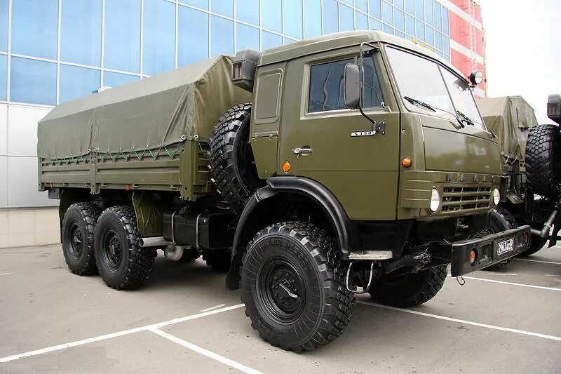 КАМАЗ-5350 Мустанг. КАМАЗ 5350 бортовой. КАМАЗ 5350 военный. Военный КАМАЗ Мустанг 5350. Камаз мустанг 5350