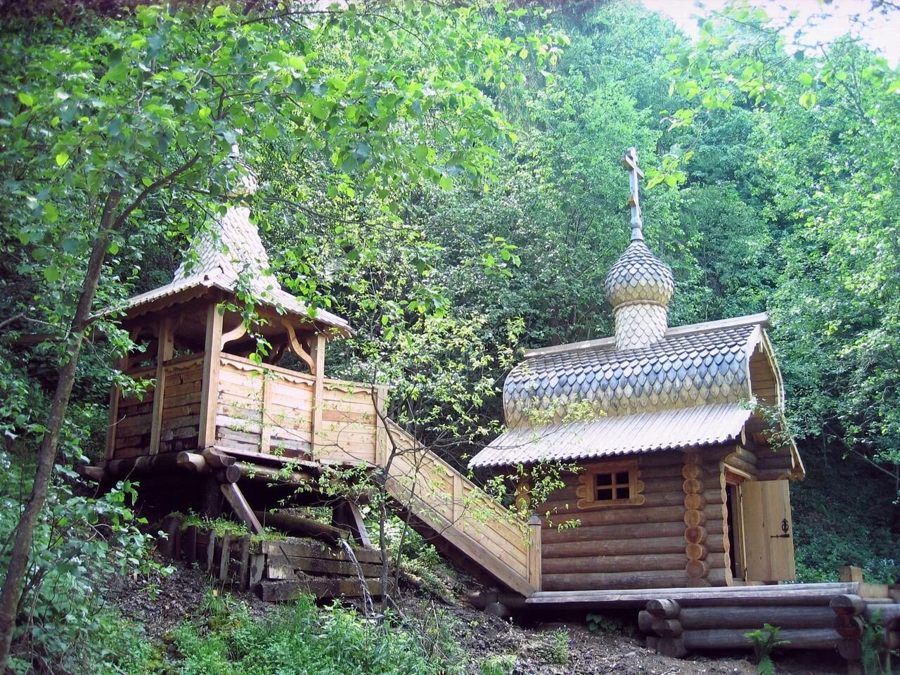 Купели в цыгановке дивеево. Святые купальни. Задонский монастырь купальня. Святые купальни. Феодосия монастырь купель.