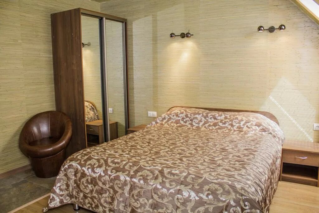 Inndays apartments. Гостевой дом аннино. Жк аннино парк. Бассейн в аннино ломоносовский. Аннино 3.