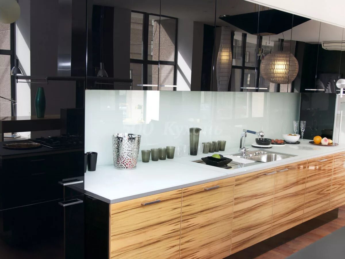 Кухня со стеклянными фасадами. Кухня со стеклянными фасадами. Современные кухни. Современные кухни. Кухня со стеклянными фасадами.