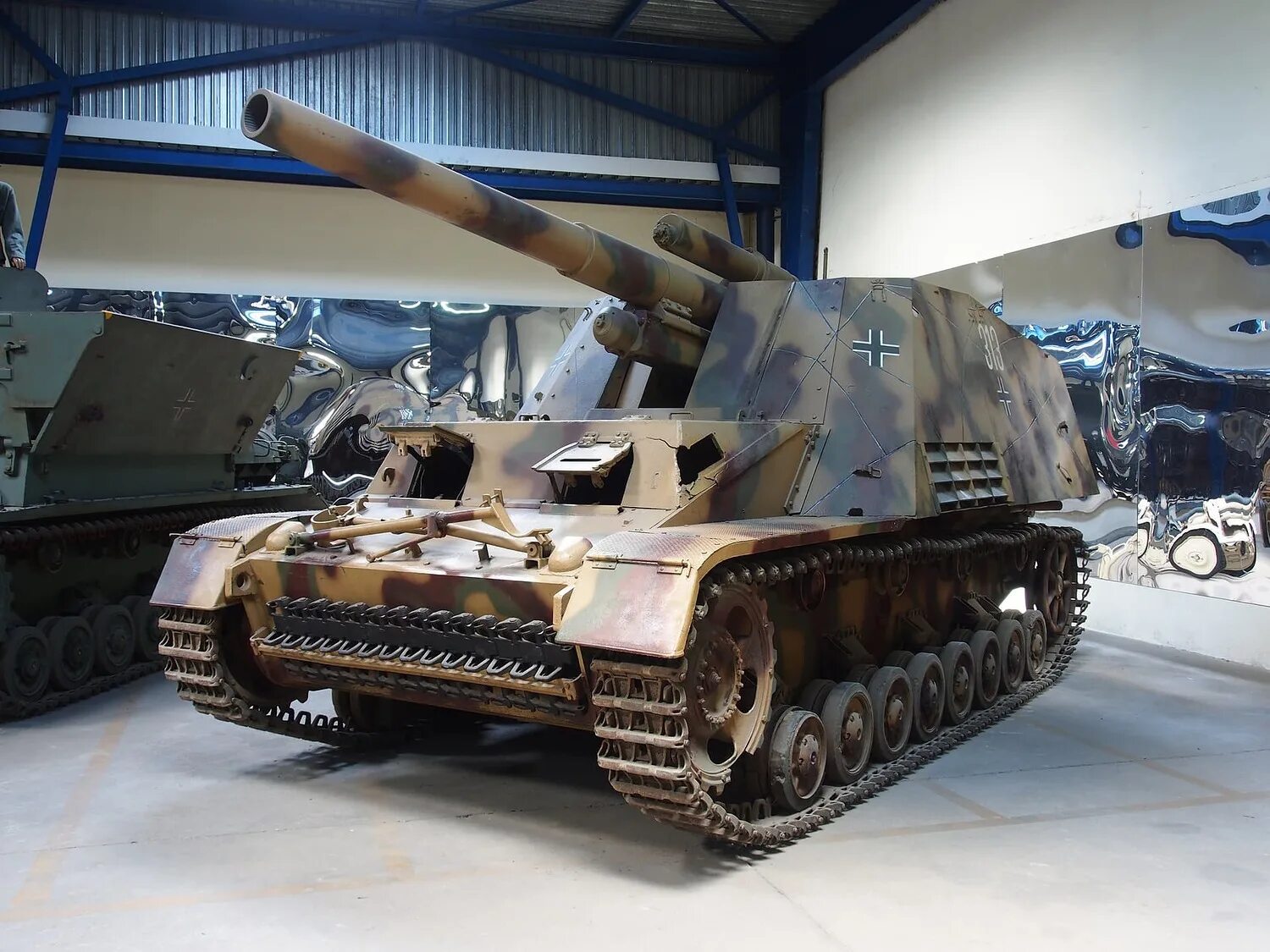 Немецкие артиллерийские танки. SD.KFZ.165 Hummel. Хуммель самоходка. 150-Мм САУ Хуммель. Немецкая САУ Хуммель.