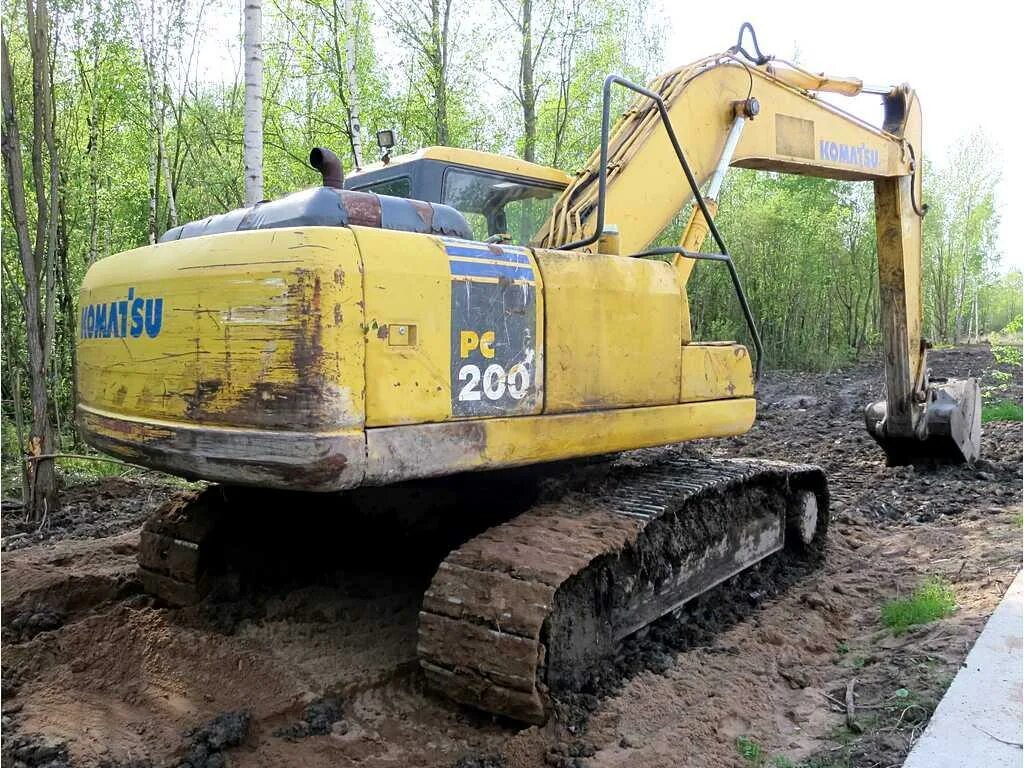 Komatsu 200. Комацу 200 экскаватор. Komatsu 200-7. Komatsu 200 полноповоротный. Экскаватор комацу 200