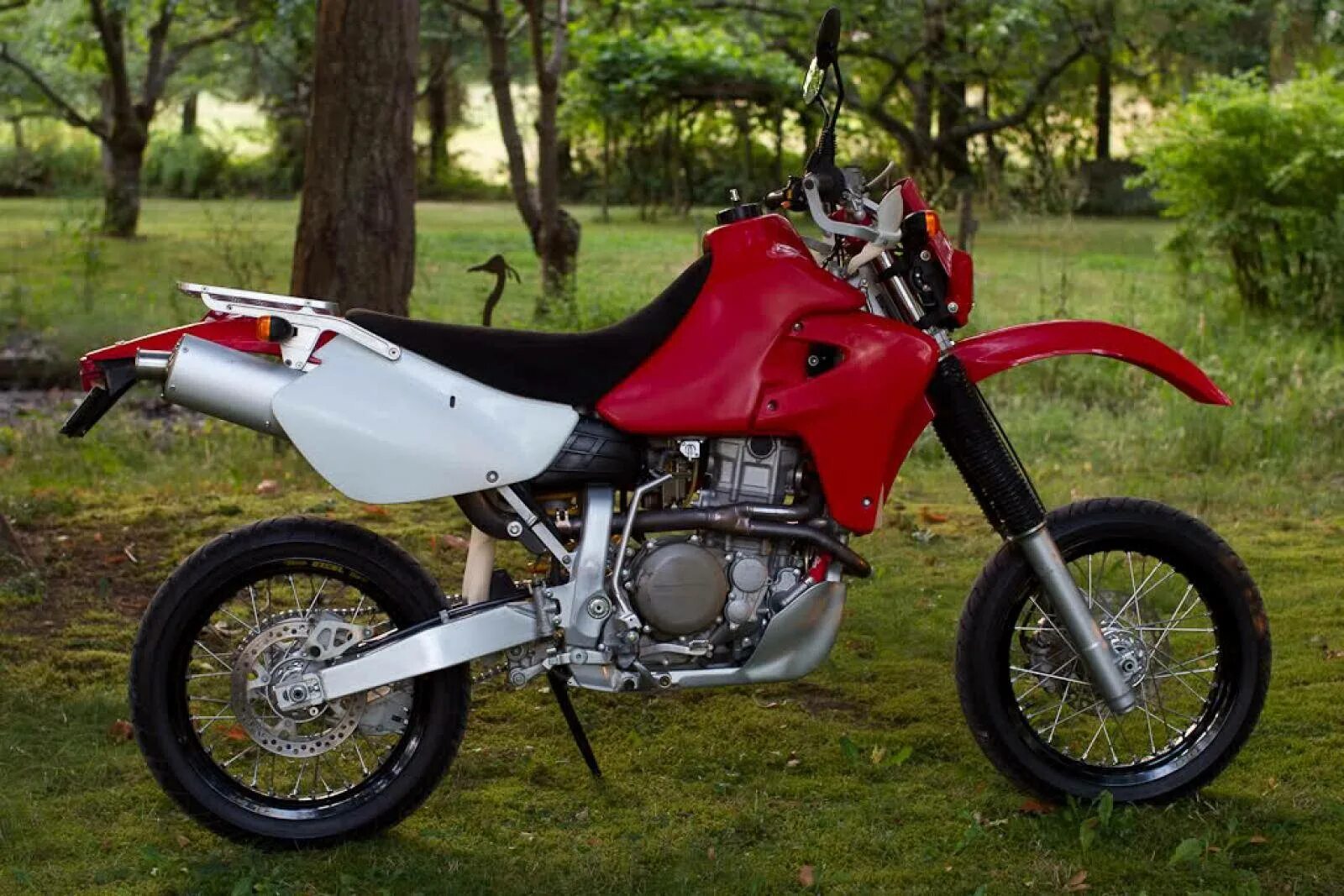 Купить honda 250. Honda xr650r. Honda XR 650. Honda xr650r мотард. Honda XR 250.