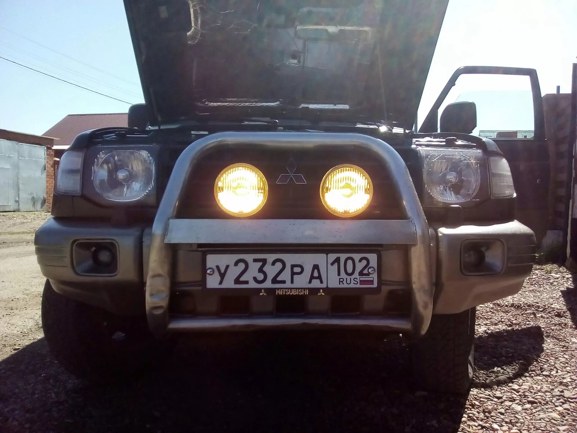 Туманки Паджеро 2. Противотуманки Mitsubishi Pajero 2 1997. Противотуманные фары Паджеро 2. Противотуманки на кенгурятник Mitsubishi Pajero 2. Птф паджеро 2