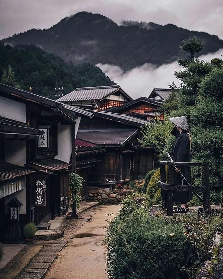 Japanese village. Деревня в Японии сирагавако. Япония Эстетика деревня деревня. Япония Киото деревня. Нагоро японская деревня.