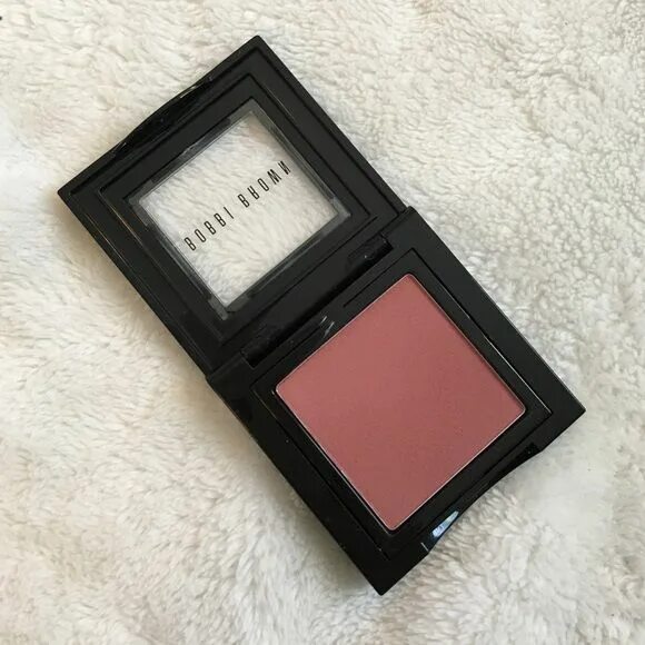 Blush brown. Румяна Бобби Браун Tawny. Румяна Бобби Браун Tawny 2. Bobbi Brown румяна blush Tawny. Румяна Bobbi Brown pale Nectar.