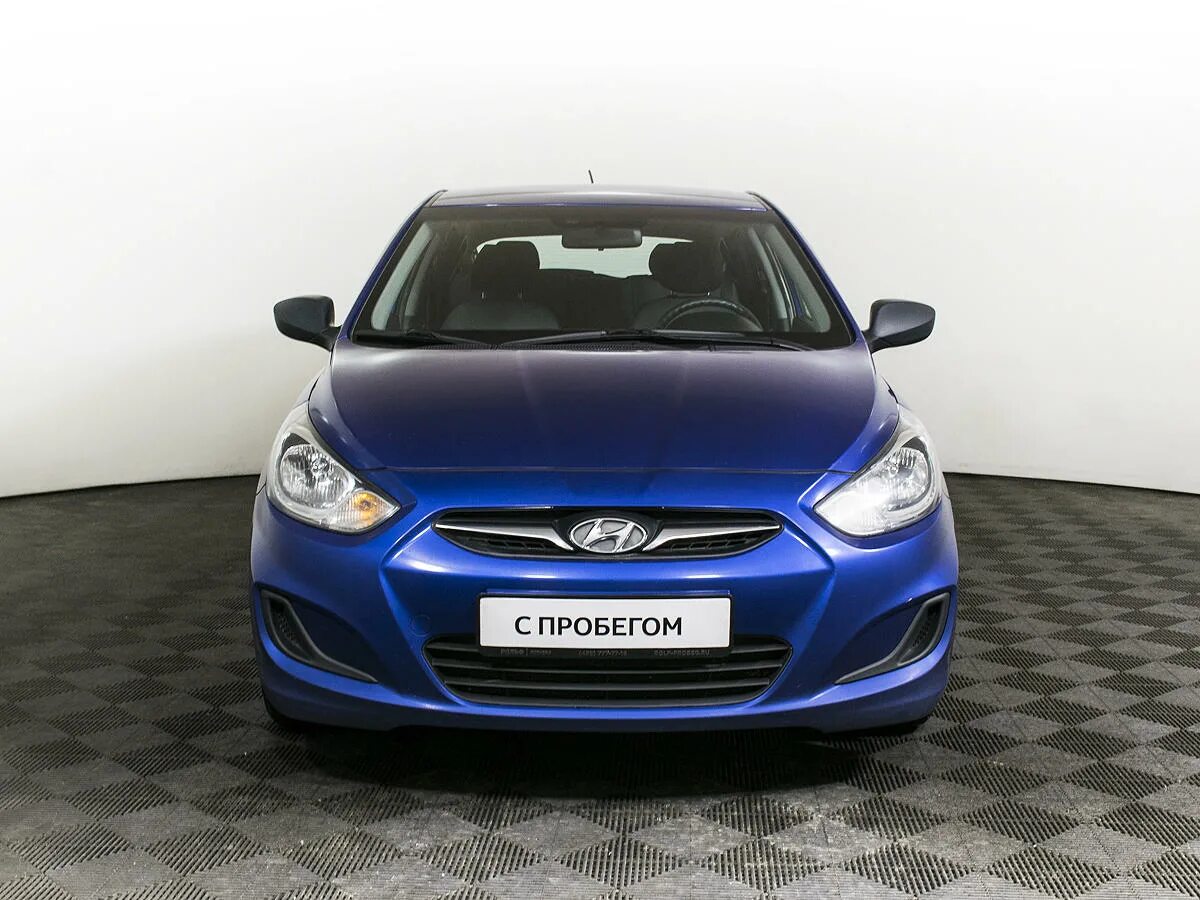 Хендай солярис 1 хэтчбек. Hyundai Solaris 2013. Hyundai Solaris Hatchback 2013. Hyundai Solaris 2013 синий. Solaris 2013 хэтчбек.