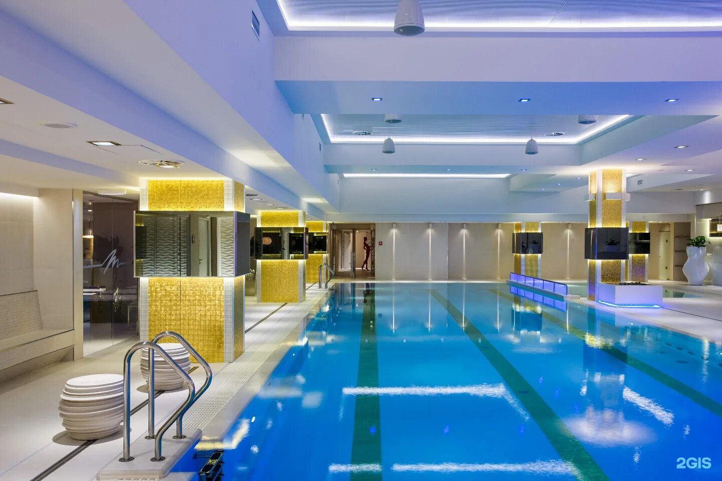 Golden Mile Fitness Spa. Golden Miles фитнес Москва. Golden Mile бассейн. Golden Mile фитнес Остоженка. Голден бабушкинская